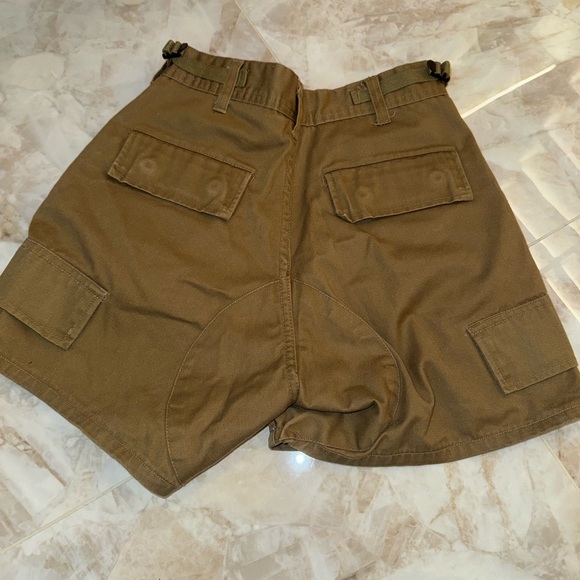 Cargo shorts - Picture 4 of 8